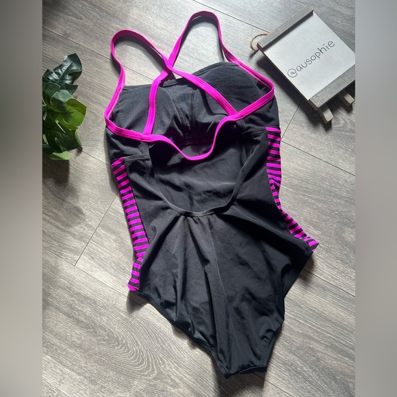 Nike Laser Stripe CrossBack One Piece Swimsuit One Piece Black & Purple Size M - Picture 11 of 13